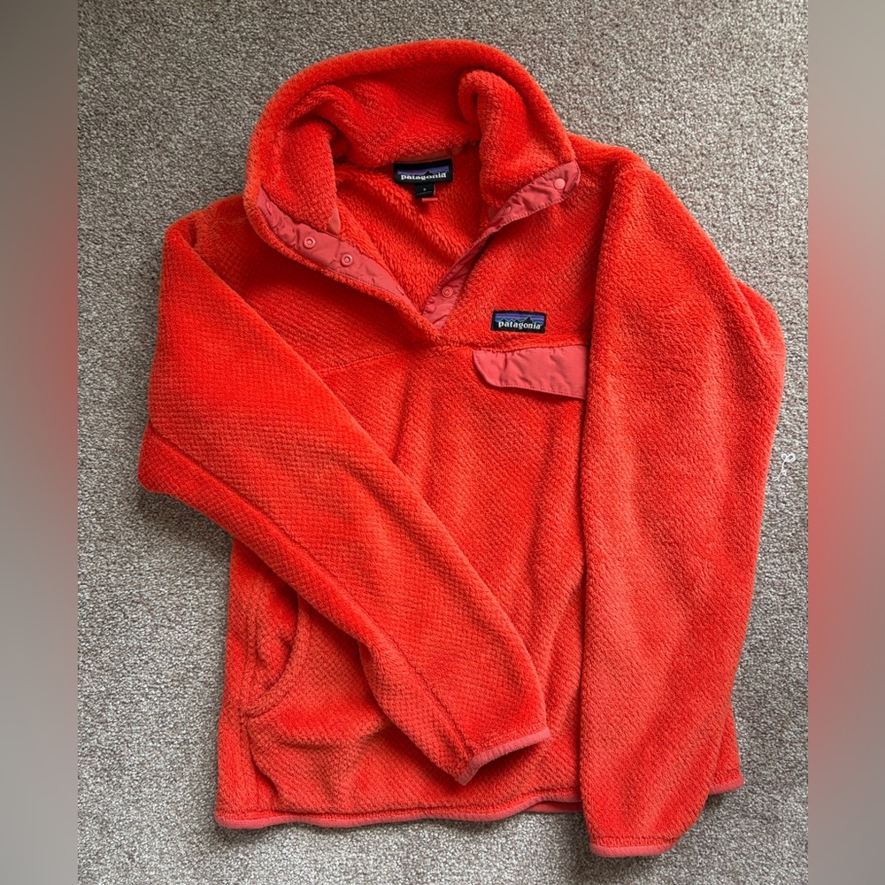 Patagonia Vibrant Red/ Salmon Fleece pullover